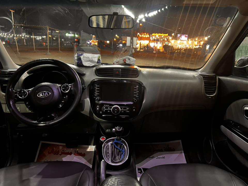 صول 2016 امريكي
محرك 2000 gdi
فول مواصفات بانوراما فتحة كشنات جلد تدفئة تبريد ستيرن هيتر شاشة كبيرة كامرة بصمة تشغيل بصمة ابواب وجنطة كراسي كهرباء انضمة قيادة سبورت لدات داخلية 
السعر 115 بيها مجال 
***********
