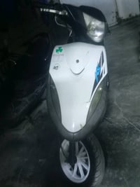 للبيع  ماكس عدلة.  بغداد الحرية 07763637621 الخاص مفتوح