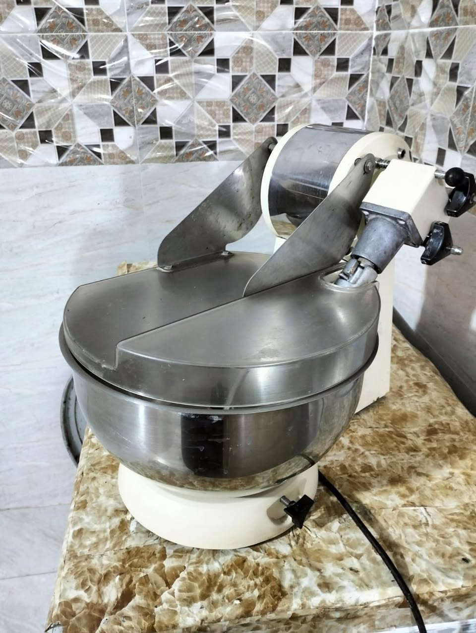 عجانه للبيع ستخدام قليل 7كيلو سعر 200 شرايه تجي خاص


**إذا كنت صاحب هذا الإعلان وتريد حذفه لأي سبب، رجاءا أرسل رسالة إلى الدعم الفني**