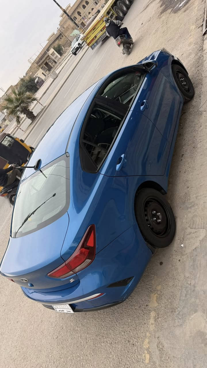 كيا ريو 2021 سياره كلش جديده  شاشه كار بلي سياره s مكينه 1600 دوش دبل نوزل معوقين وكاله عامه باسم المشتري ضرر فقط بنيد سعر 120 بيه مجال قليل او مراوس حسب القناعه تواصل تصل ما متواجد على نت ***********
