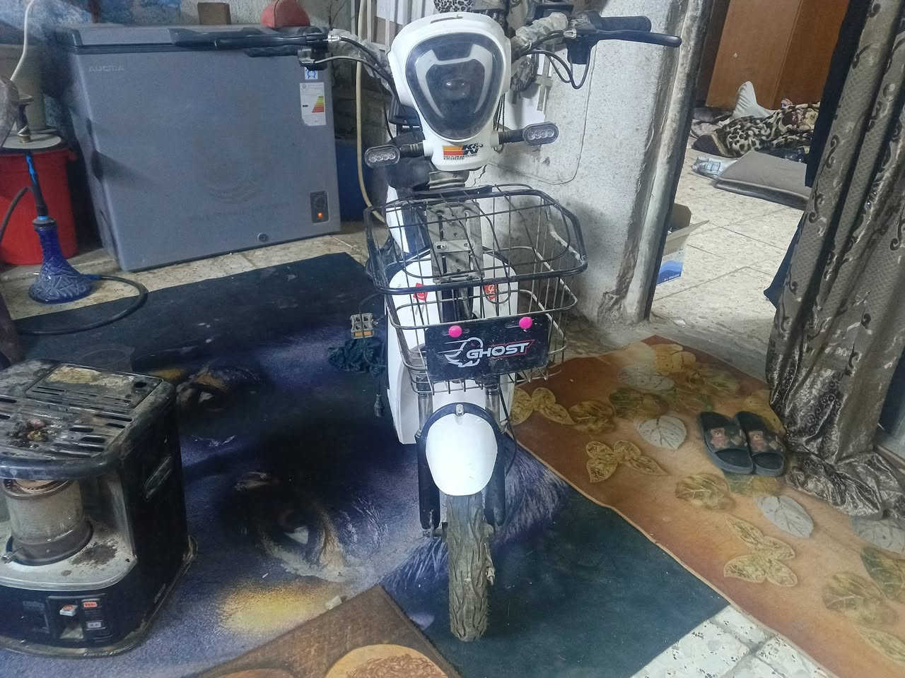 السلام عليكم دراجة شحن اشتريتهةً جديدة طفت ماعرف شبيهة عطل بصيط كلهة شغالة مكاني بغداد مدينة الصدر السعر 200وبيهة مجال قليل شراي ادخل مو شراي لتعبني 🤍💁🏿‍♂️


**إذا كنت صاحب هذا الإعلان وتريد حذفه لأي سبب، رجاءا أرسل رسالة إلى الدعم الفني**