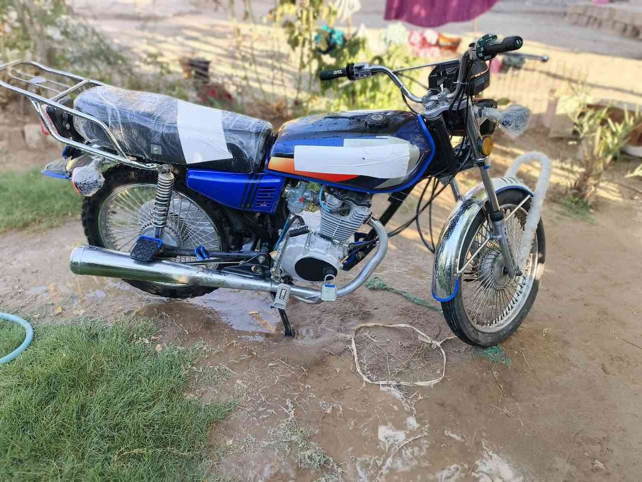 ماطور للبيع تايكر اربع نمر موديل 20 كلشي شقال ماطور نضيف محرك مبدل ولفات رقمي *********** عنواني تكريت بل بعجيل سعره 390 مو شراي لاتكسر بي
