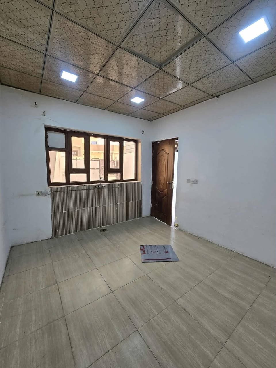 دار للايجار 120 متر 
فول سيراميك بناء نظيف 
الموقع بنجاعلي 
قرب جامع ئيمان 
قریب مدارس
للإيجار 175 الف 
قریب خط كوسترات
 ***********
***********
