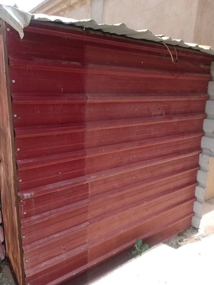 كشك للبيع الشراي يتصل ***********
