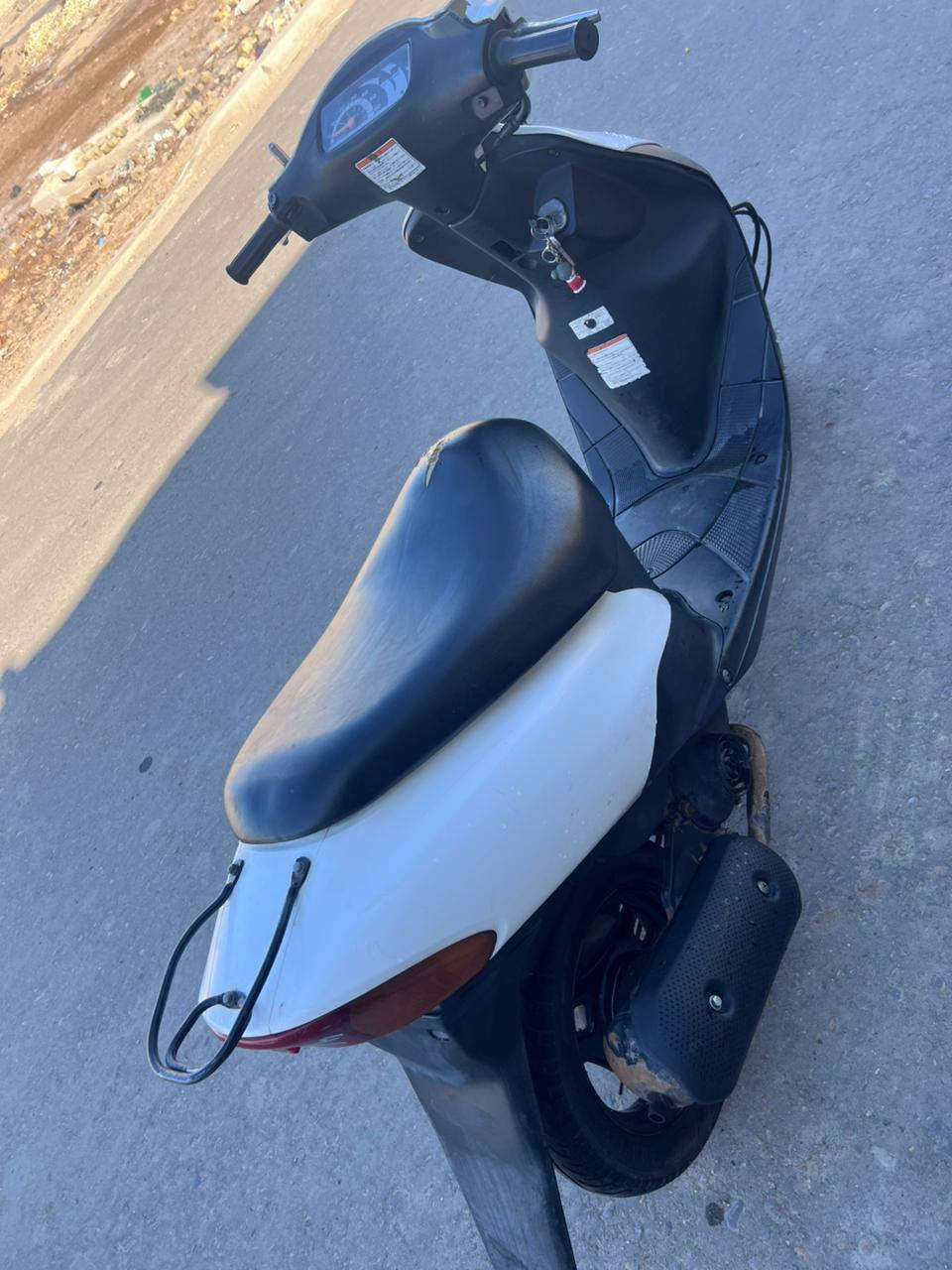 ذبانه للبيع سازوكي نظيفه وشلعه تخبل مجفته مره واحدة السعر300 وبيه مجال ***********
