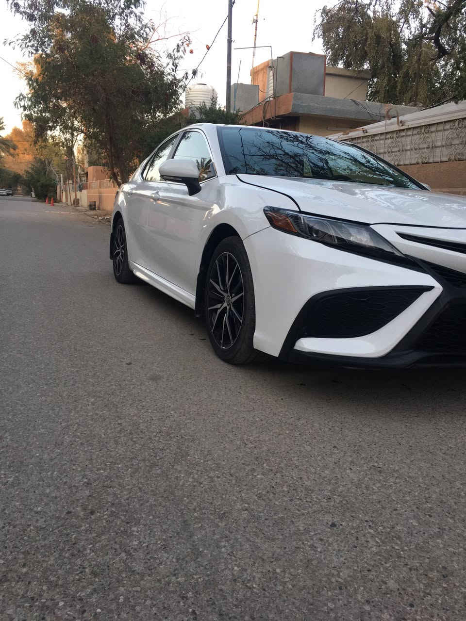 السلام عليكم ورحمة الله وبركاته
تويوتا كامري SE هايبرد أبيض ثلجي 2024 فول مواصفات رقم بغداد بأسمي فتحة وبصمة وكشن كهرباء وتدفئة وتبريد وشاحن واير ليس ورادارات امامي وخلفي وبعد بيها هواية مواصفات عداد المسافة 28 الف كامله بدون آي نقص حادثها موضح بالصور بدون ايرباك صار صبغ بيها فقط حافة البنيد ونرش السيارة جديده جدا السعر 225 ورقه وبيها مجال عنواني ديالى بعقوبة للاستفسار الاتصال على الرقم *********** متواجد على الانترنت

