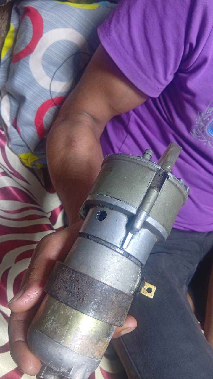 لبيع براد يطالي سلف محور نقص بواقة
***********
120 الف 
بغداد
