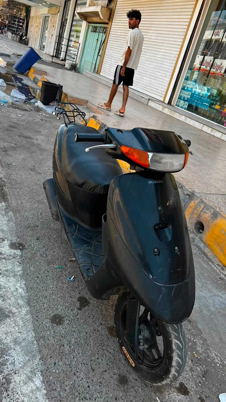 السلام عليكم دراجه ساسوكي ياباني للبيع كلشي شغال كهربائيه نكره سلف للأستفسار عَ هذا الرقم ***********
