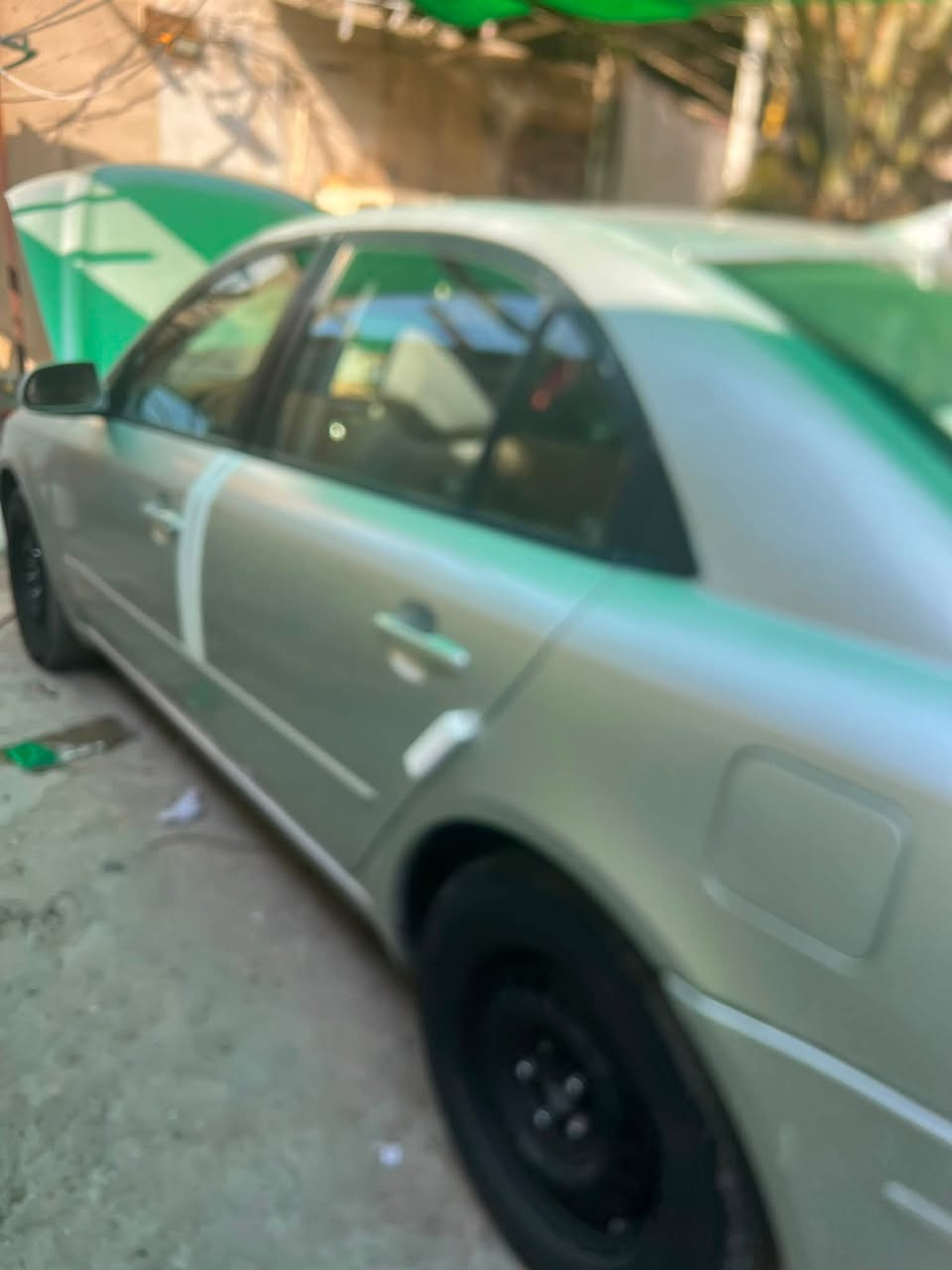 السلام عليكم شباب سوناتا أدوات مكصوصه جنطه وشغل فول كامله مكمله مكينه كير حداديه فول تخم تاير جديد تبريد ثلج دواخل بل جيس دخول جديد شغاله من الطول للطول مابيه نقص 
برغي رقم وسنويه شرط حاسبه 
سعر 40 وبيه مجال الطيبين 
مكان البصره 
للتئكيد السياره بانزين 1800 مرغوب بشارع 
رقم ***********
