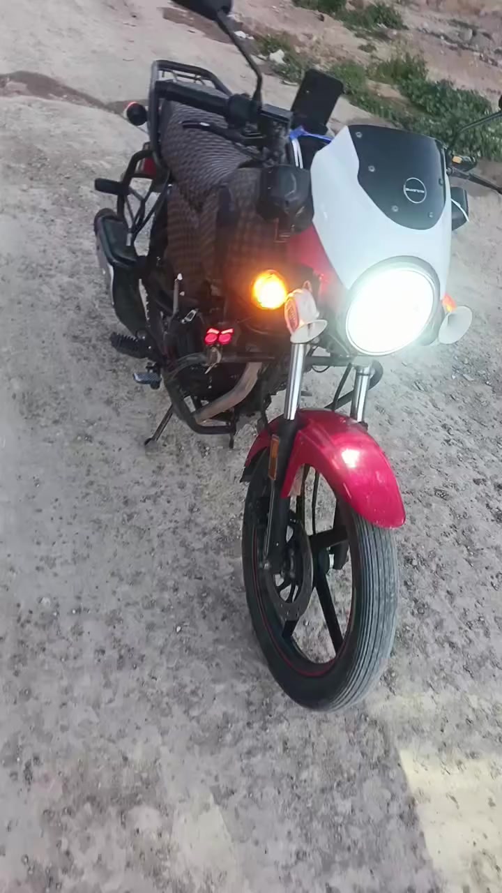 سلام عليكم موشراي لا تراسل ولا تخابر ديوان موديل 24 مكينه مقفوله 200 اوراقه سكنر مقفوله من كلشي سعر مليون او 150 بيها مجال للطيبين *********** مكاني صلاح الدين سامراء
