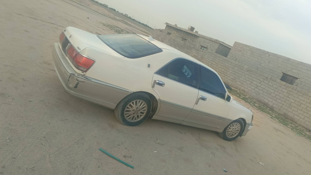 سلام عليكم سياره جنون موديل 2003 مكينه كير ديفور صغير بيها فقط ارقام كهربئيات كلها  دواخل كارتون اثلث كصه قماره فقط عوزه ترتيبات تواير نضاف مكاني بصره المراوس حسب قناعه  واذا تريد بيع ب 38ب‏ انتصل ‪***********‬‏
