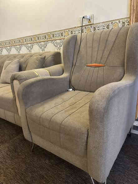 تخم للبيع سعر ٢٥٠ مكان طويريج مليبيج 
***********
