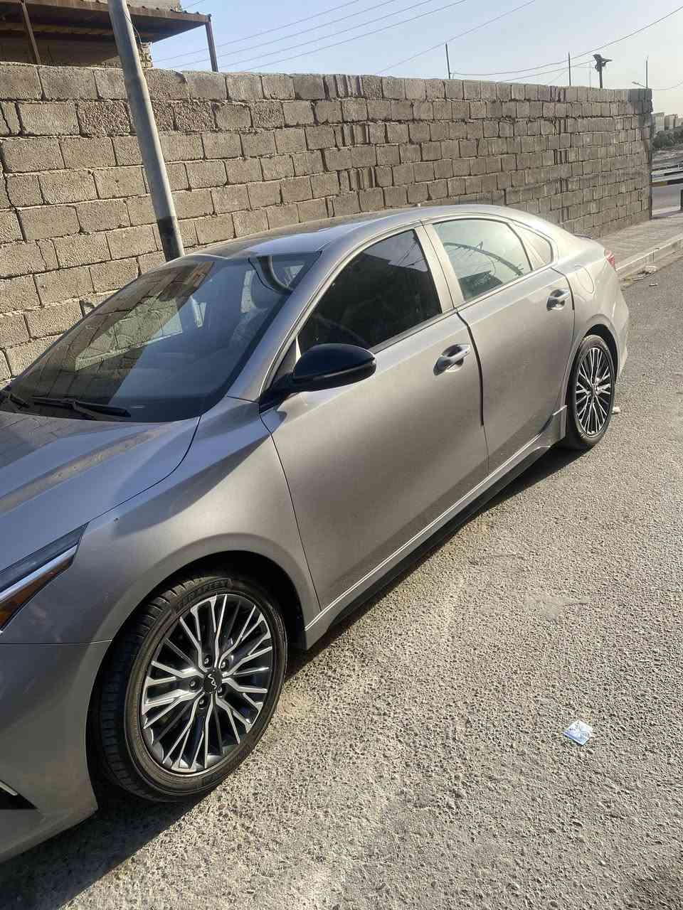 فورتي جي تي لاين 23 للبيع 
وارد امريكي داخله تقرير 
حادثها بل عراق جاملغ خلفي
وبيها طخه بل جاملغ الامامي ما مصلح
موجود بل منشور

محرك 2000 دوش

بصمه+ بصمات ثنين وياه
شاشه جبيره 

كشنات جلد

كامره دواره تحكمات

اشاره بلمرئي

حساس امامي خلفي

تحديد مسار

مثبت سرعه

قياده ثلاث وضعيات

رقمها بصره معوقين 
المعوق ولد شاب اخرس(بحاله جيده)
 السياره بدور الشرطه
السعر145 بيها  مجال بسيط
***********
