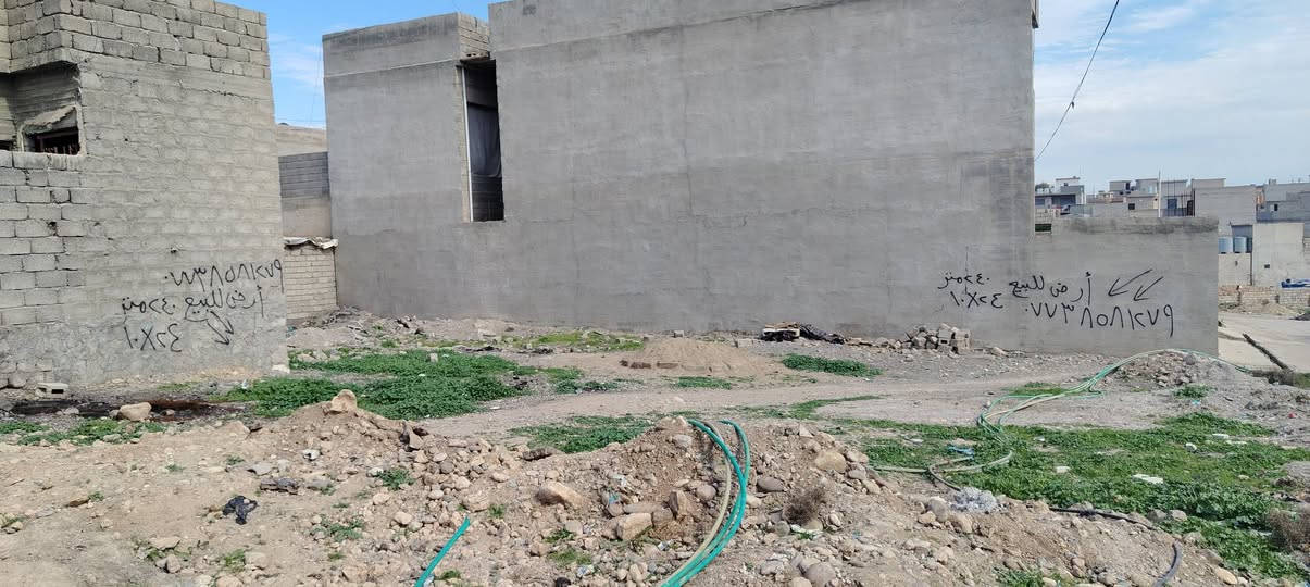 🔴🔴  ارض للبيع  📜
موقع مميز ☀☀ على الشارع 
فرع اسواق ابو علي قرب مدرسة غصن الزيتون 🌿
بالقرب من مجمع الأعضمية، الأرض تكي على البيت طابقين 
✅المساحة 240متر  شروق على الشارع 
✅الواجهة 10متر
✅العمق 24متر 
وصل بلدية أوراقها اصولية ونضامية 
سعر المتر 140 وبيها مجال
للأستفسار الأتصال ع الرقم 
***********
