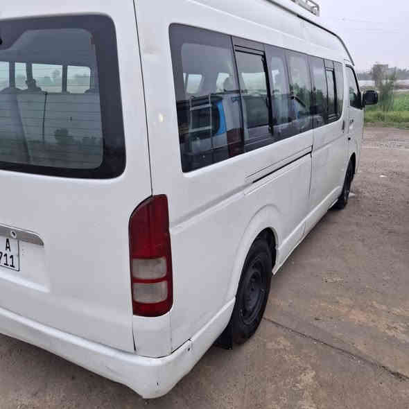 السلام عليكم ورحمة الله وبركاته 
هايسه للبيع2009 سياحي محرك وگير وأكسل مكفولات وتبريد محور وتخم تاير جديد وحداديه جديده 
سنويه جديده لل 2029بأسمي تحويل مباشر رقم بغداد انگليزي خط وبحث موجودات مصفره هيئه وغرامات مروريه ما عايزه شي 
بيه معجون بالصفحه الگصيره والجنطه
 السعر 180$وبيه مجال للشراي 
للاستفسار الاتصال ع الرقم *********** اتصل وتدلل
