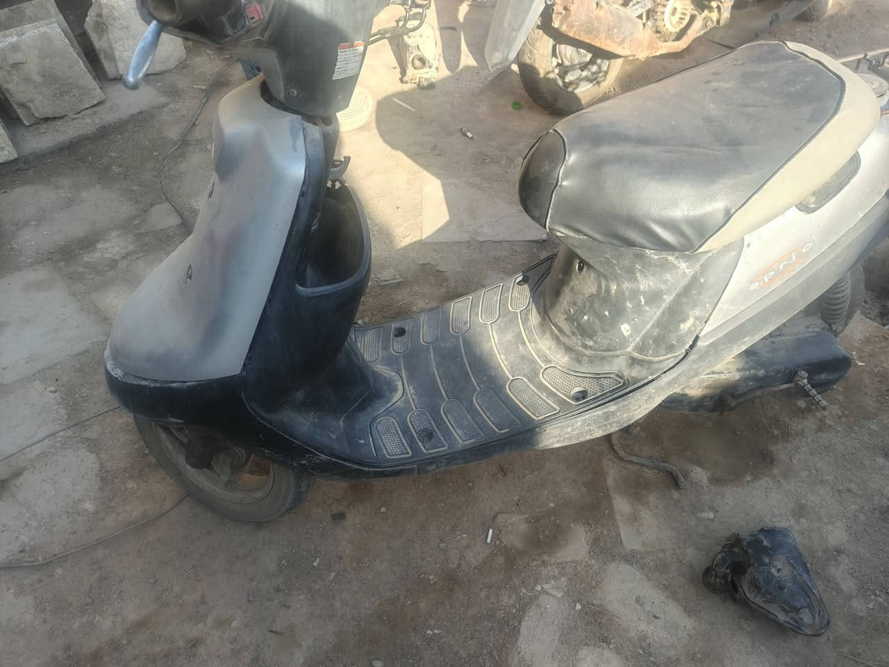 دراجة بطه للبيع خطين الدراجه شعاله عوزه بس ترتيب حي العسكري شارع ستين ***********واتساب
