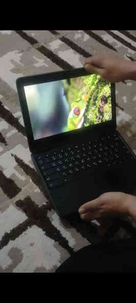 لابتوب دراسي يتحول الى ايباد  السعر مفرد ١٢٥ الف جملة 100  الف فقط وموجود توصيل
للتواصل *********** كركوك
