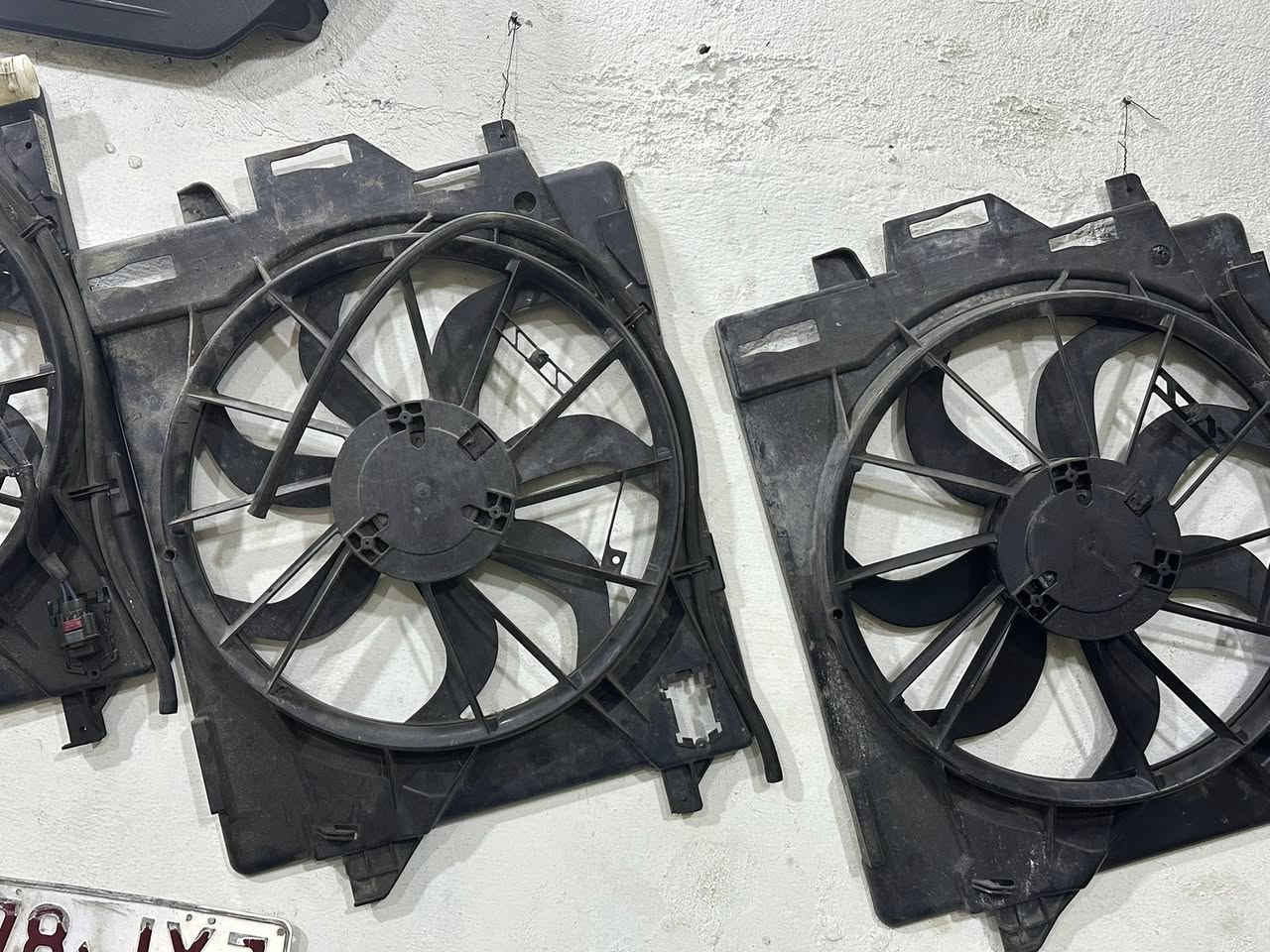 السلام عليكم 
تم بعون الله 
وصول غراض دوج كرفان حديث 
محركات + كيرات 
سلف + داينمو + كمبريسر + واتر بم 
مروحه + راديترات 
غراض صدر جديد ضمان 6 اشهر عله كل منتج 
فيت بم تفصيخ 
ماصده جديد + مستخدم 
براد دهن فافون ضمان 6 اشهر جديد 
متوفر توصيل جميع المحافظات 🚚
*********** / عبدالله جمال 
العنوان بغداد ساحت الطيران ثاني فرع يسارآ داخل كراج المسعودي @إشارة
