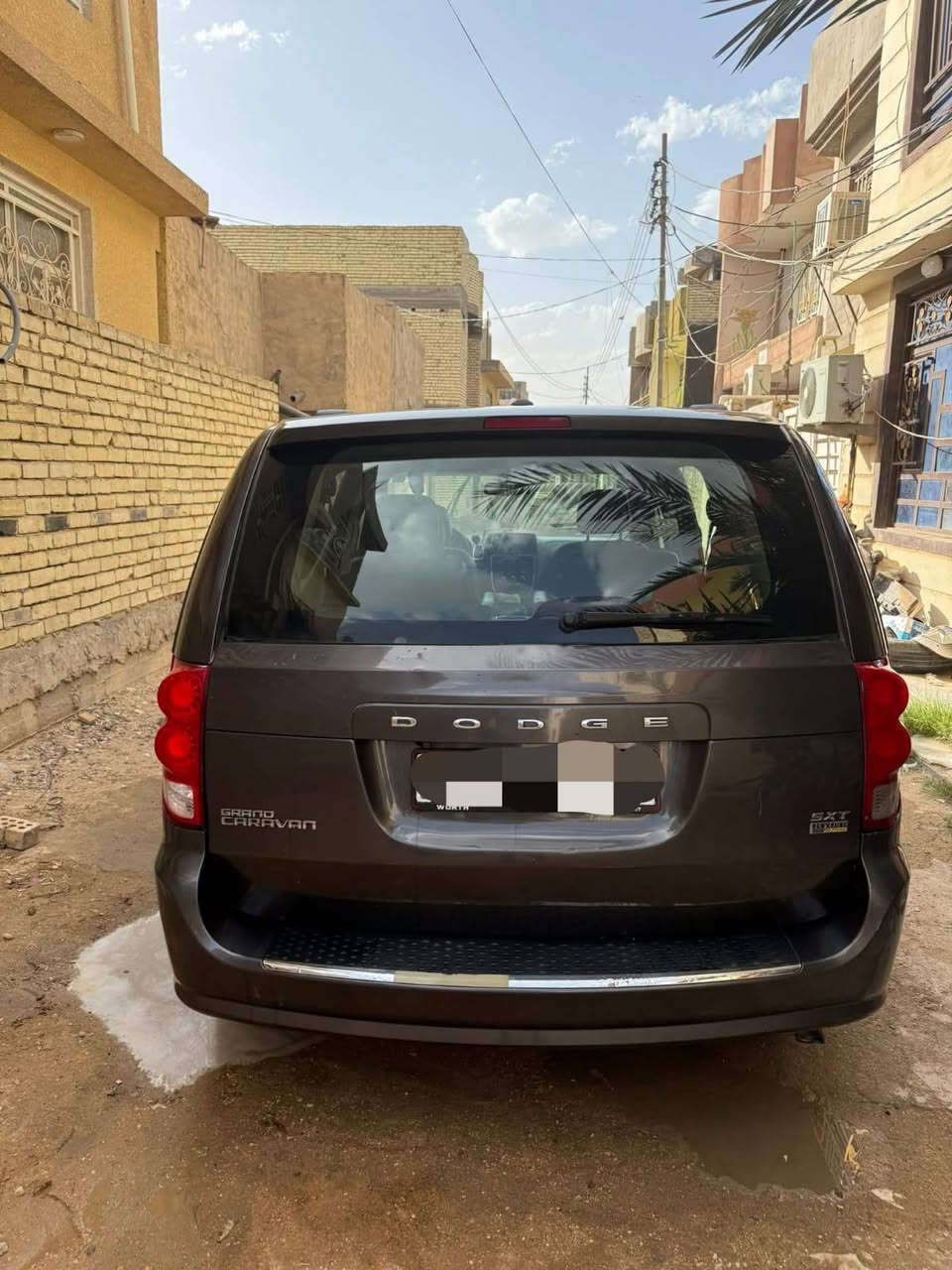 السلام عليكم للبيع او مراوس 
‏دوج كرفان 2018
‏مواصفات sxt فول 
‏بيبان كهرباء 
‏جنطة كهرباء 
‏كشن سايق كهرباء
‏جام كهرباء 
‏نضام ايكو اقتصاد بانزين 
‏كشنات vip ملكي 
‏كشنات بلع +جلد
‏فرس ارضي 
‏ثلاث قطع تبريد 
‏تثبيت سرعة
‏مانع انزلاق 
‏باتري جديد
‏تخم تاير جديد قبل كم يوم شديتهن 
‏حادثها بامريكا 3 قطع بدون ايرباك صور حادثها موجودة بالخاص 
‏وبيها رشات صبغ فقط بلعراق اثر شخوط و توحيدلون بدون ضربه شرط شاصي لغد ايرباك مكفول السعر 146 و بيها مجال 
‏رقم بابل دولي باسمي تحويل ثاني يوم هزه جديدة 
‏مكاني كربلاء 
‏للاتصال ***********
موجود على الواتساب 
‏
