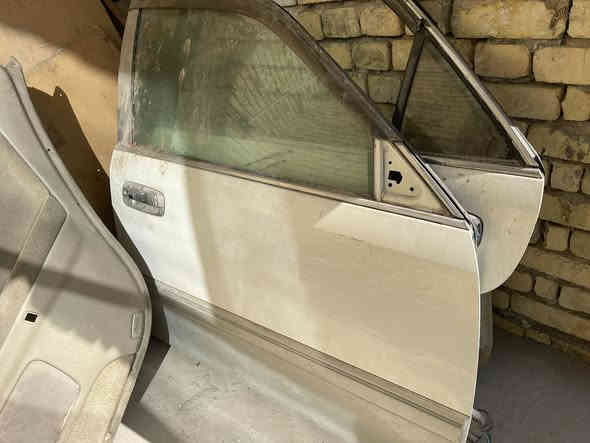 السلام عليكم للبيع بيبان بطاين جنون قيم مايرضي الله شراي رقم تلفون *********** البصره
