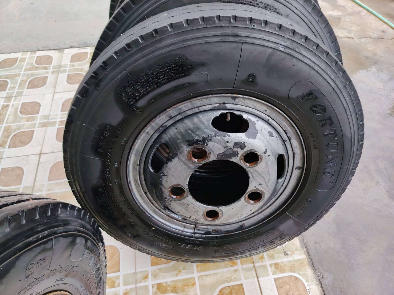 تايرات هونداي قلاب عدد ٦ للبيع
النظافة 75%
جوب
حجم 17.5
السعر 350
مكاني بغداد /المدائن
ه/ ***********
