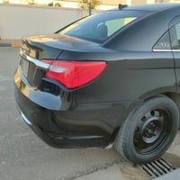 سي 200 للبيع موديل 13 السيارة محرك جديد قبل شهر بدلته فلتر دهن كير اصل...