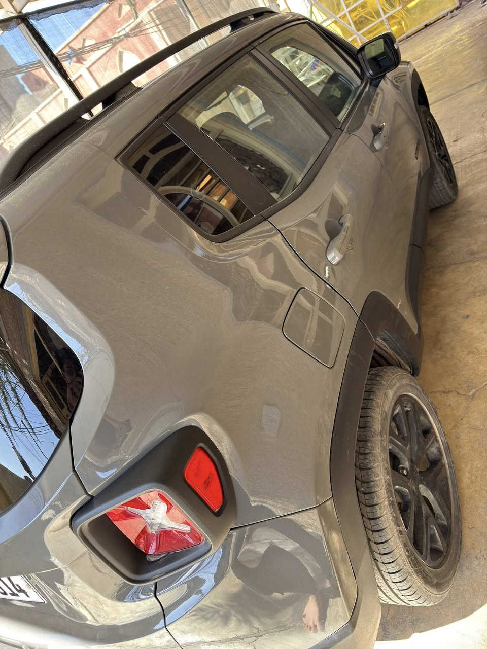 السلام عليكم ورحمة الله وبركاته
للبيع جيب رنجيد موديل 2022 مكفولة 
ماشية فقط 63000 مكفولة من الدعامية للدعامية اي ضرر مابيها جاية للعراق فقط الدعاميات خلع بدون ضربة السعر 155 وبيها مجال ان شاء الله


**إذا كنت صاحب هذا الإعلان وتريد حذفه لأي سبب، رجاءا أرسل رسالة إلى الدعم الفني**