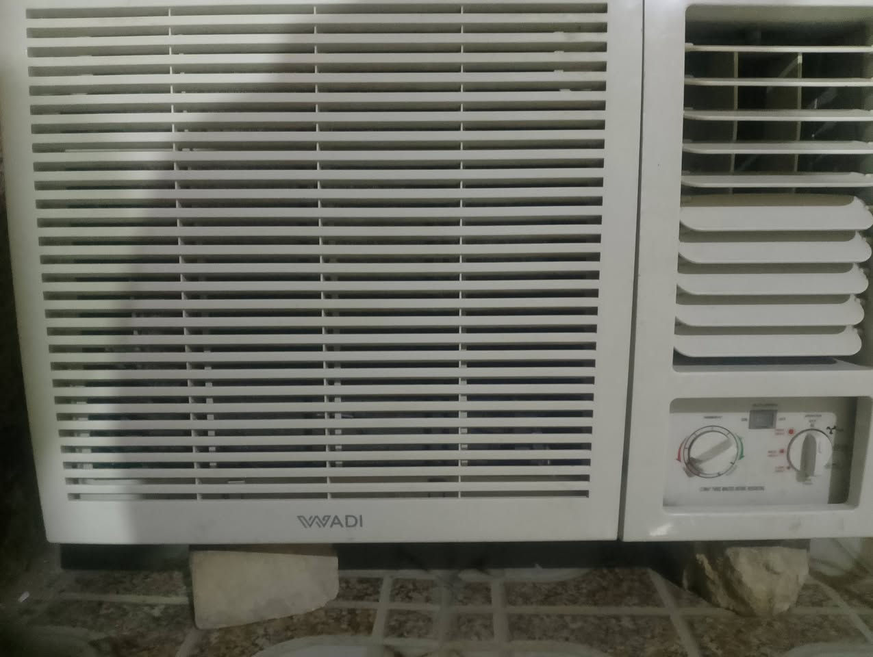 م
مكيفات عدد اثنين نوع الوادي ..وكينود استعمال شهرين فقط الاستفسار وات ساب على الرقم ***********
