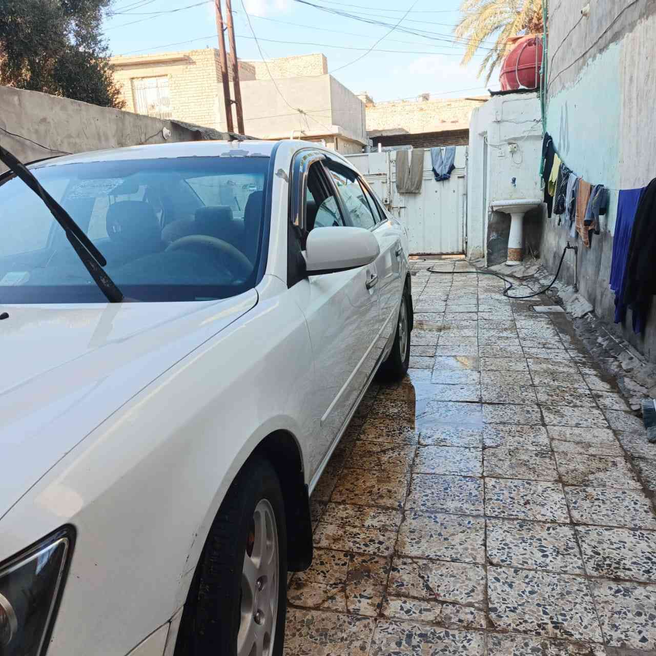 السلام عليكم للبيع سوناتا موديل 2008وارد امريكي ضرر فقط بنيد ودعاميه والباقي لاصبغ ولا ضربه رقم اربيل دولي مالكها يمي بنفس المنطقه تريد تحويل تريد وكاله مواصفات فتحه تحكم ستيرن شاشه السعر 105وبيها مجال قليل مكان السياره حله شارع 80قرب مدينة الالعاب للتفاصيل اكثر اتصل ***********
