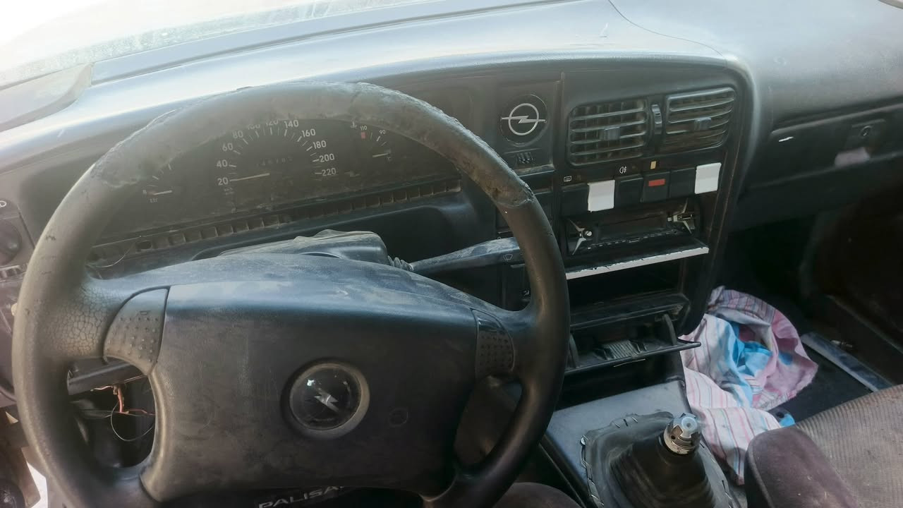 السلام عليكم . اوبل اميكا للبيع  مكينه وكير بلاديه 
 تخم ويل كب نجمه مميز  
 سيارة شغاله وجاهزة  رقم نجف الماني 
السعر 13  العنوان النجف حي النداء 
***********
