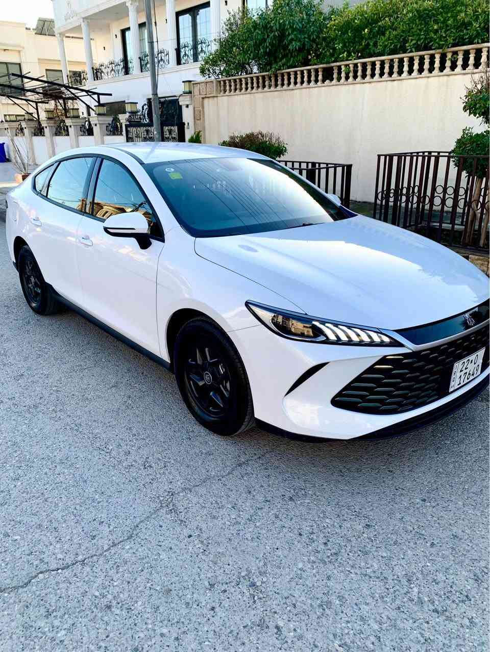 بی وای دی کیون پڵەس مۆدێل 2025
تانکی گەورە 2100 km دەرواتن 🚕🚗🚙

( 10 ) هەزار kmرۆیشتییە
رەقەم سەناوی فحس هەزە هەمووی تازەیە
سەیارەکە هیچی نییە  هەموو ئەشیای خۆی لەگەلە

سعری فرۆشتن ( 120 ) وەرەقە خلاسی 💥
واطس أپ ☎️***********
عنوان سیارە لە هەولێرە أربيل, العراق
