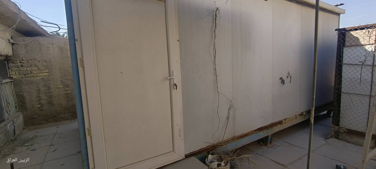 كرفان 6 × 4 للبيع نظيف جاهز كهرباء شغل واكعد مكاني بالزبير
السعر 1٫300,000 مليون و ثلاثمائة الف وبي مجال 
***********
