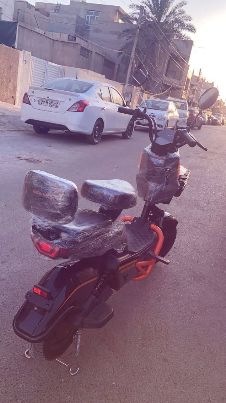 سلام عليكم دراجه شحن نضافه 80/100
بطاريات مستعمله ٣ اشهر امانت الله 
دراجه سرعته 45
السعر خاص 
الرقم ***********
