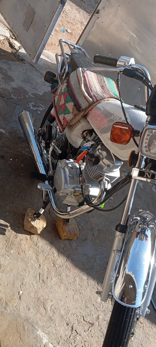 سلام عليكم من رخص الكروب نامه اللبيع موديل 25 وراق مكينه برغي ما مفتوح بيه مكان حله ورديه خارج السعر 625 وبيه مجال تصل وبيك خير ودلل مستعجل علئ بيعته *********** تحياتي الخوش والد
