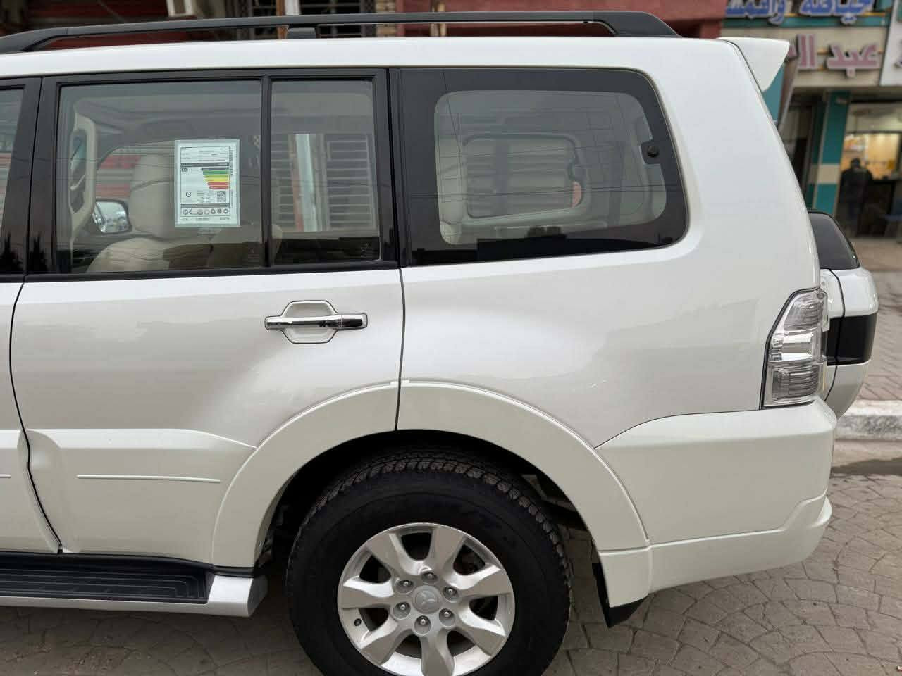 بسم الله الرحمن الرحيم
رمضان كريم عله امت محمد اجمعين 
اللهم صل على محمد وال محمد
سياره باجيرو للبيع موديل 2015 باسمي شخصا السياره ماشيه 53,000 اخت الزيرو سياره كفاله عامه مكينه3:50حبتور فول
 مواصفات للاخير ومواصفات الحبتور معروف سياره جديده بمعنى الكلمه مكان بابل السعر 197 مقابل التفاوض للاستفسار يرجى الاتصال على الارقام التاليه ***********
