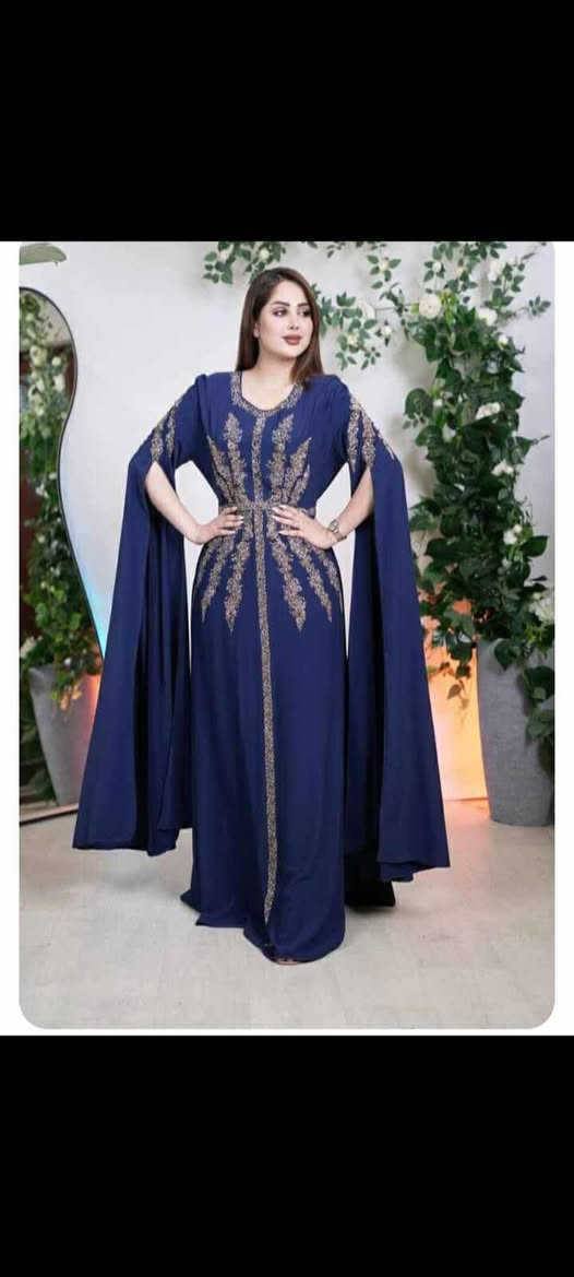 سلام عليكم بنات عندي هاي الفساتين جدد ماملبوسات هواي على كد الحفلة بس اريدهن ينباعن 
وسعر فلس ونص وتوصيل مجاني لحد العيد


**إذا كنت صاحب هذا الإعلان وتريد حذفه لأي سبب، رجاءا أرسل رسالة إلى الدعم الفني**