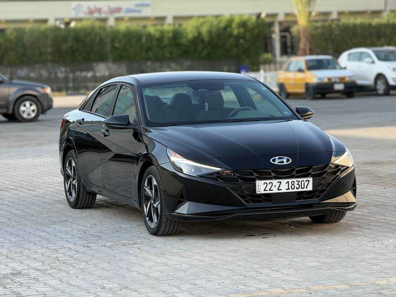 ***********
للبيع 

النترا وارد امريكي موديل 2023

حادث جانبي بابين جهة اليمين يعني قطعتين صبغ فقط 

باقي السيارة مكفولة من الصبغ 

سعر 155 ورقة 

حجم محرك 2000 دوش

بصمة تشغيل وابواب وتشغيل عن بعد 

شاشة ديجتال متصل وكامرة دوارة

لايت زينون عالي ناصي منضومه اصلية

هاند بريك بصمة 

تليفون 📱 شاحن وايرلس

تبريد شاشة منفصل

هيتر بالكشنات

سيارة جديدة تخم تاير جديد ماشية 26

رقم اربيل الجديد وكالة او تحويل حاظر 

***********

مكان السيارة بغداد الكرخ قرب شارع مطار بغداد الدولي
