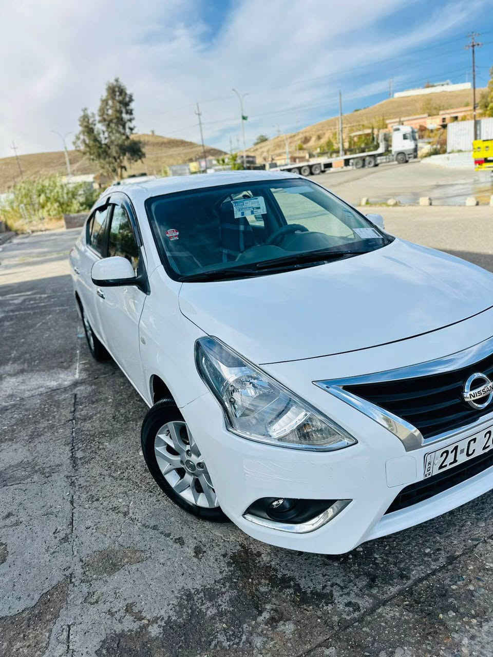 سلام عليكم 
نيسان صني هندي بليته زركة ٢٠١٦
كير محرك تبريد كلشي بشرط 
سيارة بدون مصرف كلشي جاهز بي صدر تايرات كله جديد 
بي ٣ قطع بدون دواخل بدون شواصي بدون حالوب 
سعر ٩٢ وبي مجال 
مكان سيارة كركوك 
*********** كركوك, العراق
