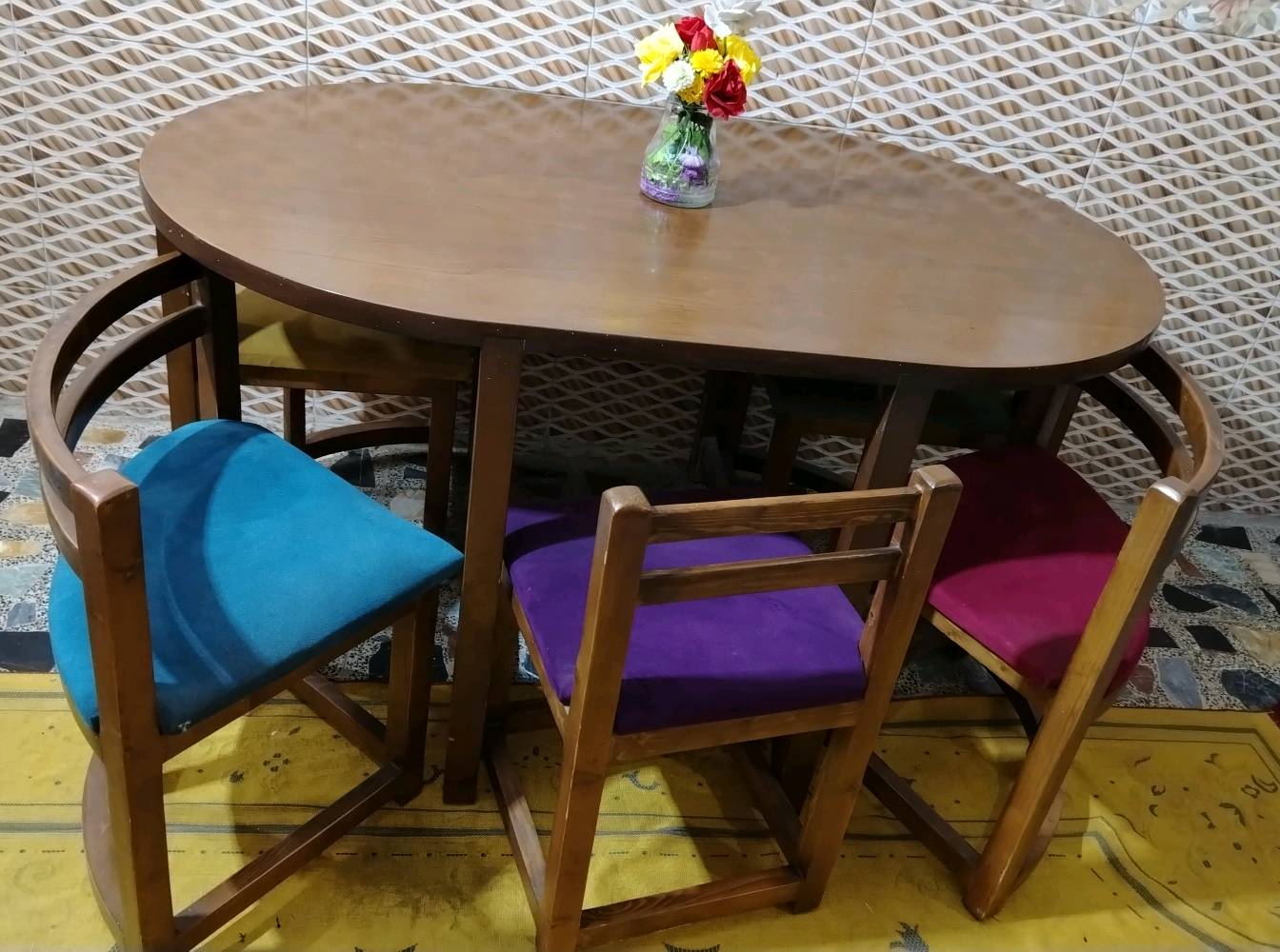 _ تخم قنفات 10 مقاعد نظيف سعره 300 وبي مجال  
_   بوفيه نظيفه جدا سعرها 100 وبيها مجال 
_       ميز طعام طول 150×100العرض باب اول سعره 200 وبي مجال  


بغداد الشعب قرب الأسواق المركزيه

تواصل رقم الهاتف ***********
