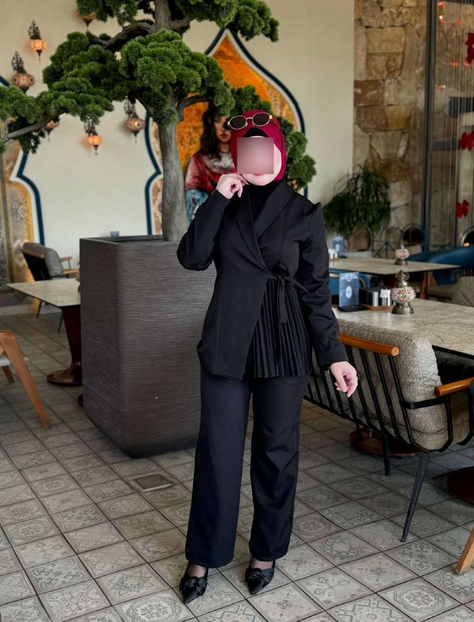 طقم  ترند رسمي كوالتي عالي 

قماش دابل تركي مبطن + ستراس 

قياس 48/46/44/42/40/38/

#سعر 35 الف فقط

للحجز واستفسار مراسلتنا على الخاص 

او واتساب ***********
