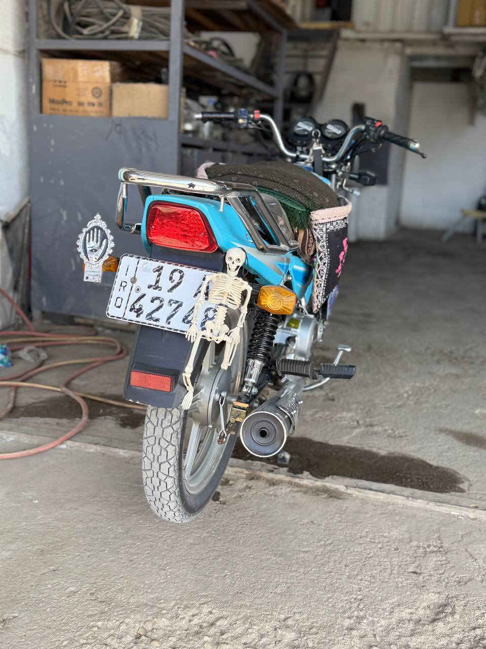 سلام عليكم لبيع  ديوان سمائي مديل ٢٠٢٣ طالعه ب٢٠٢٤ امرقمه لون بلاديشرط مكتوب  بسنويه ورقم  الدراجة جديدة جدبدة بمعنى الكلمة محرك ١٥٠  وكيلها ثامر خلخال 
الدراجة كفاله عامه من كلشي  السعر مليونين وميتين وخمسين ٢٢٥٠ 
مكانه كربلاء رقم التليفون ***********
