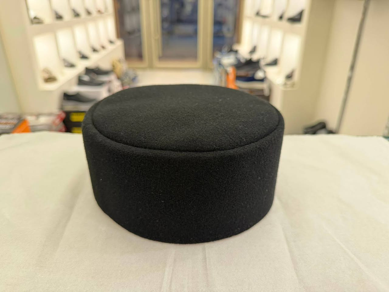 كمة صلاة وعرقچين اصلي
السوق القديم مقابل محلات المسعودي للمبايلات 
يوجد توصيل


**إذا كنت صاحب هذا الإعلان وتريد حذفه لأي سبب، رجاءا أرسل رسالة إلى الدعم الفني**