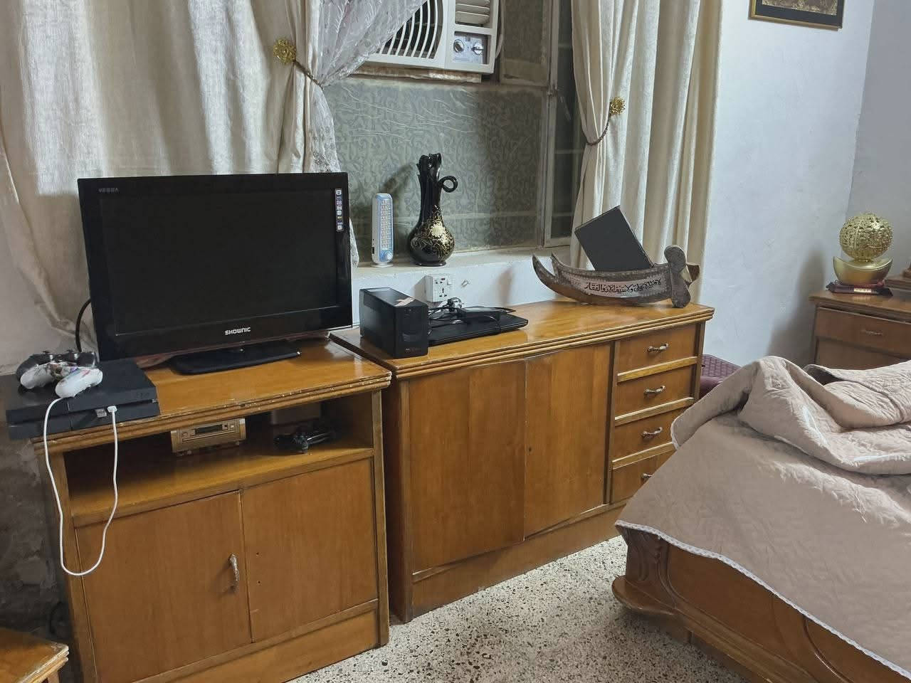 غرفة نوم صاج نظيفة حيل 8 قطع ب 500 وبيها مجال


**إذا كنت صاحب هذا الإعلان وتريد حذفه لأي سبب، رجاءا أرسل رسالة إلى الدعم الفني**