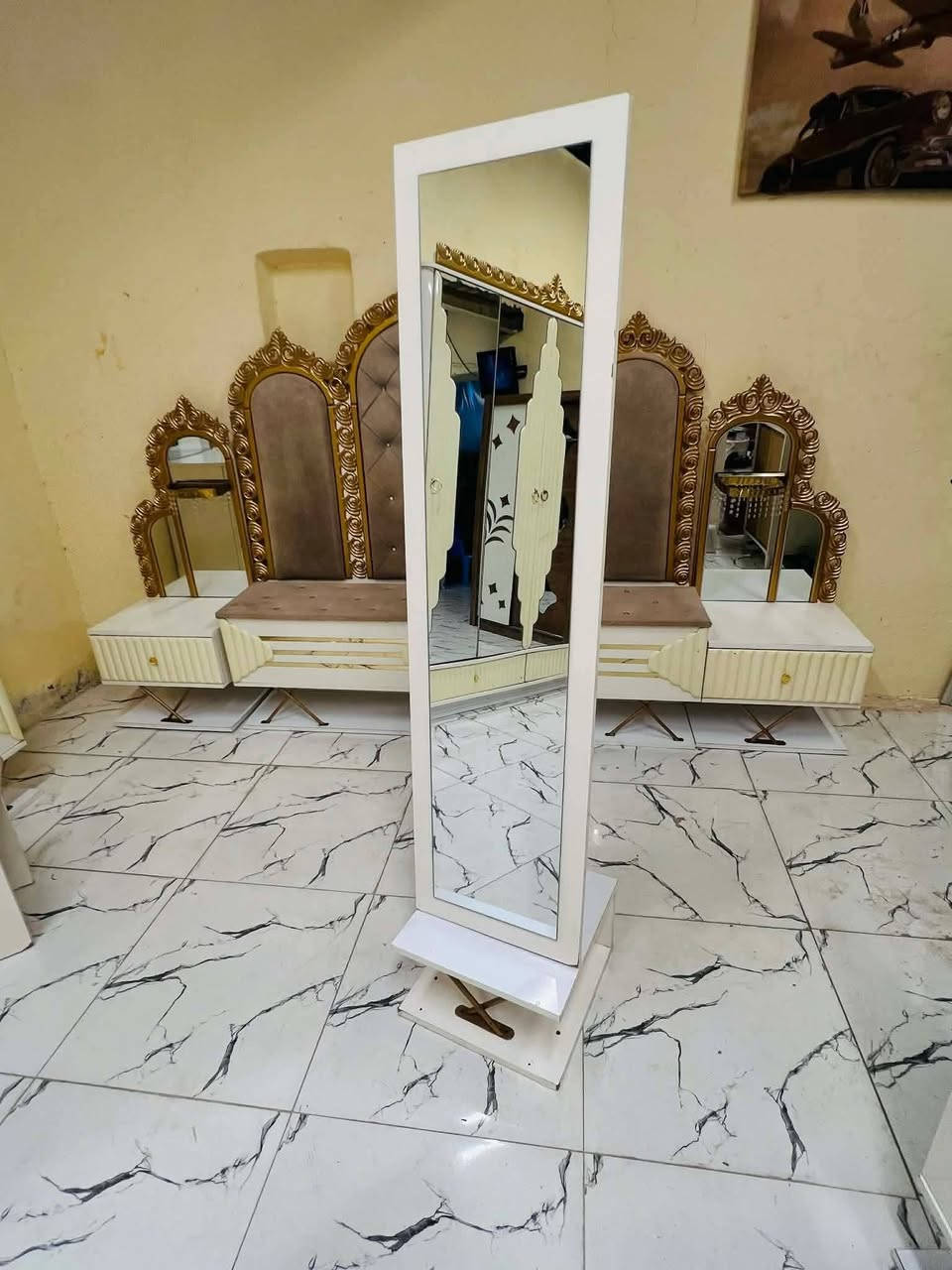 250 الف هاذ رقمهم وتواصلو وياهم ع واتساب ***********
