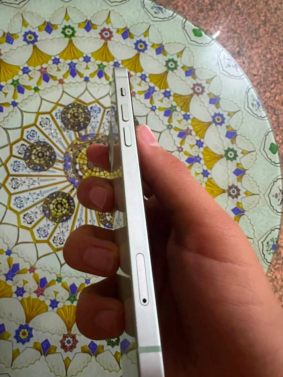 12عادي  الذاكره128 بطاريه84الجهاز بلادي ما مفتوح 
الجهاز شخط مابي  السعر 350 
 رقم:***********
