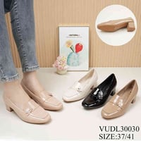 حذاء نسائي • جلد طبيعي • موديلات عصرية