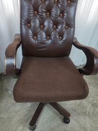 كورسي مكتبي • كركوك • للبيع