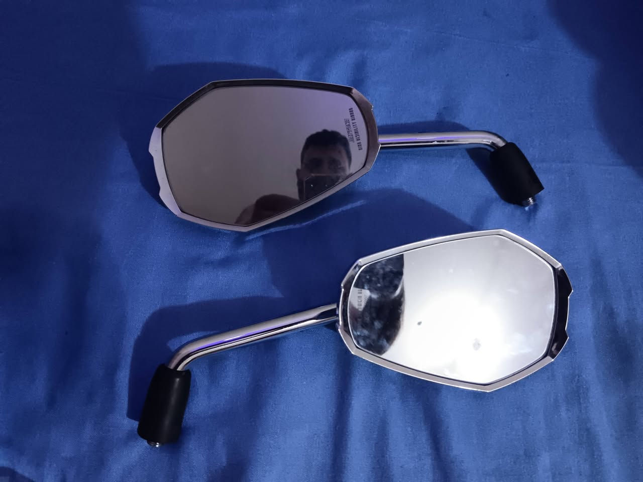 سلام عليكم شباب مري نيكل اصلي ومصدات اصليه نضاف كلش واصليات توصيل موجود لكل محافظات العراق الحبيب *********** وبخدمتكم ❤️❤️❤️❤️
