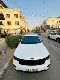 للبيع فقط جيب 2018امريكي فول مواصفات بانوراما 6 سلندر ماشيه 90 ميل حاد...