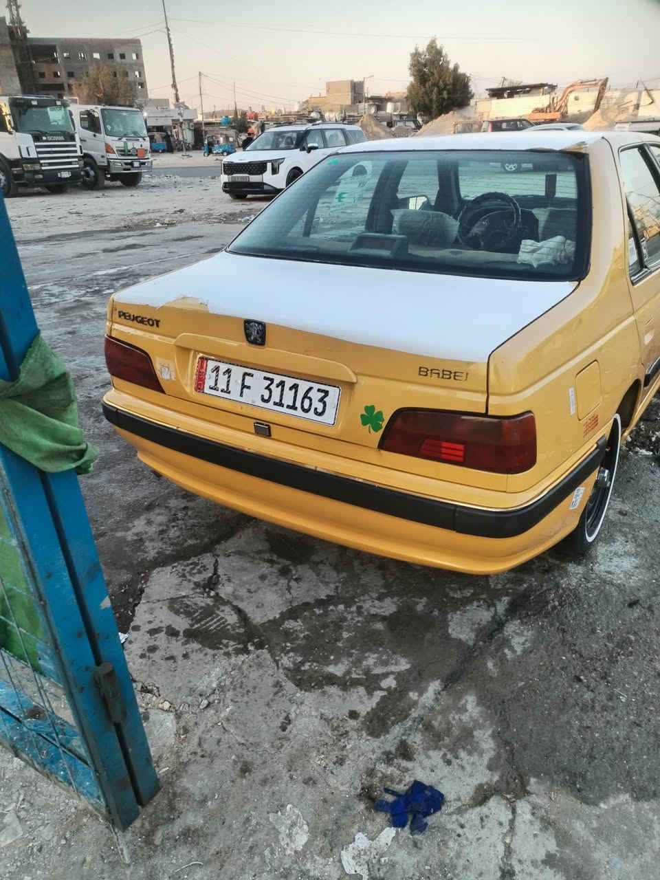 السلام عليكم بيجو بارس 15 
السياره خير من الله بيه فقط بخشم البنيد كد شبر فقط 
كير مكينه حداديه طخم تاير جديد كله مكفول 
العنوان بغداد كفائات العبيدي 
السعر 46 بيه مجال 
***********
